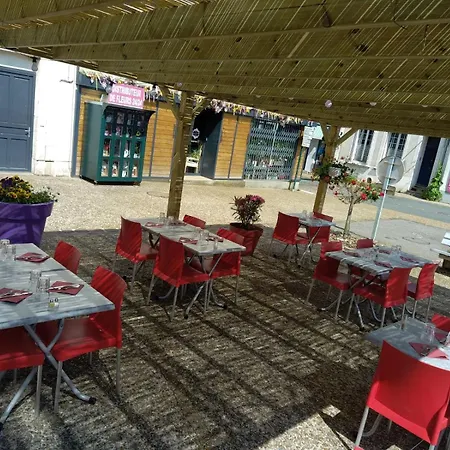 Le Relais Du Rouge